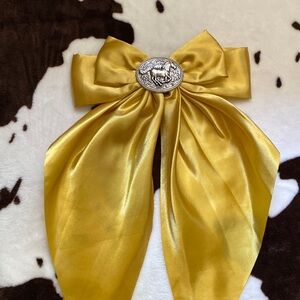 Horse Buckle Bow 🐎